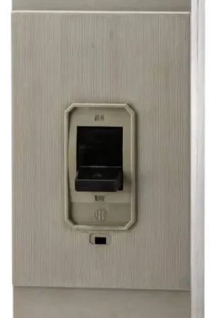 Free Returns ITE Siemens HM3F800 3 Pole Circuit Breaker