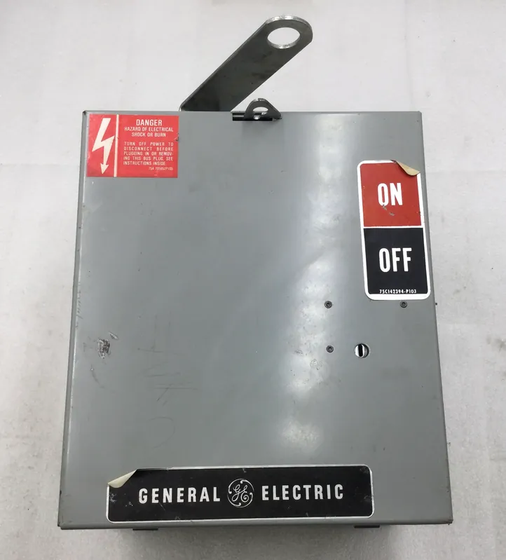 Today Only General Electric DE362R 60 Amp 3 Pole 600V Fusible Bus Plug Switch